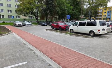 FOTO: Polícia v partizánskom upozorňuje, že vodiči parkujú nesprávne 