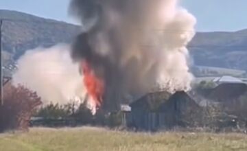 FOTO: Požiar v Dubnici nad Váhom zachvátil stolársku dielnu 