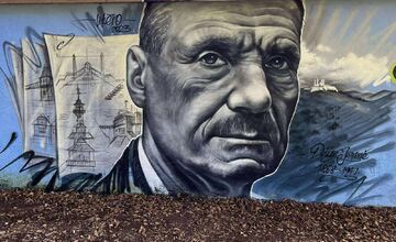 FOTO: Streetartista Luker priniesol do Brezovej pod Bradlom portréty známych osobností, pozrite na tú nádheru