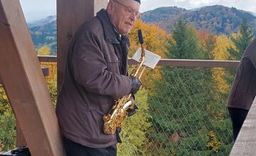 FOTO: Handlovčania majú dôvod vyraziť do prírody, pribudla rozhľadňa aj útulňa