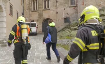 FOTO: Bojnický zámok bol v ohrození, hasiči cvičili záchranu umeleckých diel a nábytku