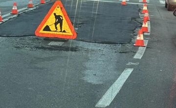 FOTO: Považskobystričania kritizujú opravu problémov križovatky v meste