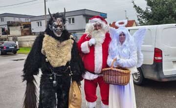 FOTO: Mikuláš v Trenčianskom kraji prekvapil deti i dospelých