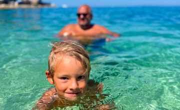 FOTO: Zomrel hlas, s ktorým vyrástla generácia poslucháčov. Patrik Hezucký prehral boj s chorobou