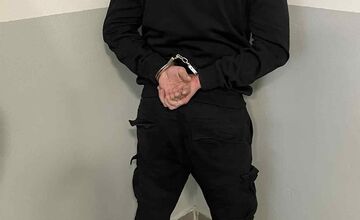 FOTO: Obvinenému hrozí až 15 rokov väzenia