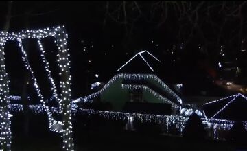 FOTO: Výzdoba obsahuje viac ako 43-tisíc svetiel