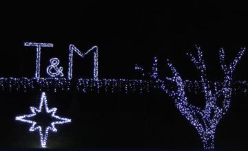 FOTO: Výzdoba obsahuje viac ako 43-tisíc svetiel