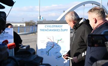 FOTO: Vážska cyklomagistrála je takmer kompletná, na Považí stavajú ďalší kľúčový úsek