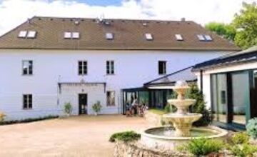 FOTO: Dubnica hľadá prevádzkovateľa zážitkovej gastronómie Chateau Mignon