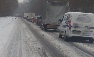 FOTO: Cesty Trenčianskeho kraja sú aktuálne nebezpečné 