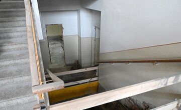 FOTO: Obchodná akadémia v Prievidzi prechádza modernizáciou za milióny 