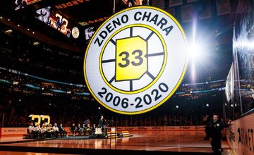 FOTO: Trenčan Zdeno Chára sa stal legendou Boston Bruins