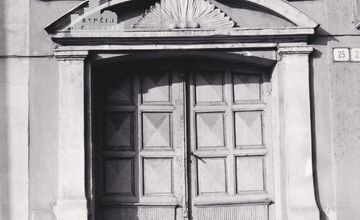 FOTO: Kto dovolil zbúrať historický objekt v srdci Trenčína?