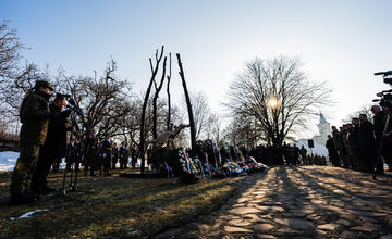 FOTO: Slovensko si pripomína okrúhle výročie leteckej tragédie