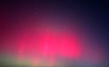 FOTO: V Trenčíne a okolí zachytili obyvatelia neopakovateľnú polárnu žiaru 
