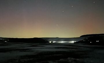 FOTO: Polárna žiara nad Slovenskom rozjasnila oblohu aj v utorok