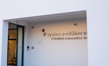 FOTO: V Trenčíne otvorili prvé komunitné psychosociálne centrum v kraji