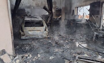 FOTO: Hasiči zasahovali pri rozsiahlom požiari v Beluši