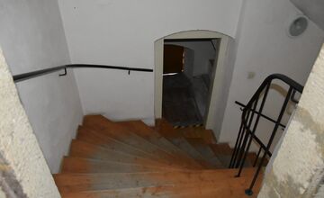 FOTO: Predná fasáda Župného domu je už zreštaurovaná