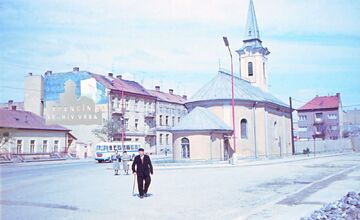 FOTO: Názory Trenčanov rozdelil polyfunkčný objekt pri Kaplnke sv. Anny