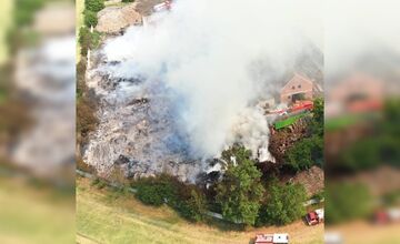 FOTO: Hasiči v Trenčianskom kraji riešili kuriózne prípady aj dramatické nehody