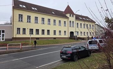 FOTO: V Spojenej škole sv. Jozefa v Novom Meste nad Váhom k vážnemu incidentu