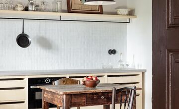 FOTO: Architekti zachránili rozpadávajúci sa gazdovský dvor neďaleko Myjavy. Takto vyzerá dnes