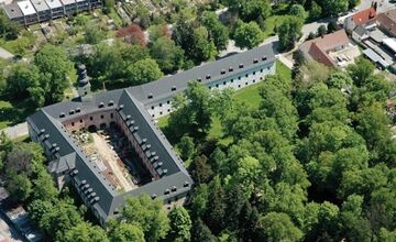 FOTO: Dubničania a mesto sú proti realizácií výškovej budovy v blízkosti kaštieľa 