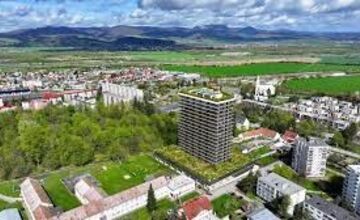 FOTO: Dubničania a mesto sú proti realizácií výškovej budovy v blízkosti kaštieľa 