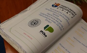 FOTO: Školy v Trenčianskom kraji posilnia psychologickú pomoc pre študentov