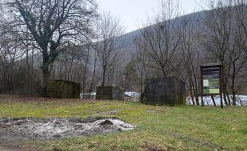 FOTO: V Hornom Srní sa zachovali protitankové zábrany z druhej svetovej vojny