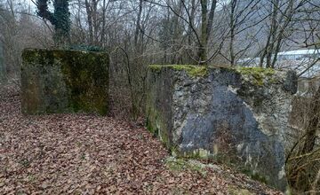 FOTO: V Hornom Srní sa zachovali protitankové zábrany z druhej svetovej vojny