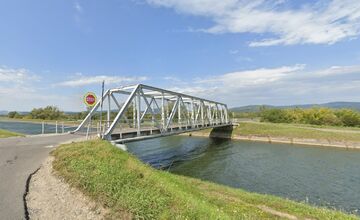 FOTO: Most medzi Dubnicou a Bolešovom uzavrú na viac než štyri mesiace