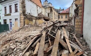 FOTO: Zbúraný dom v Trenčíne