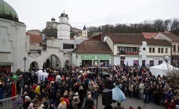 FOTO: Trenčín ako Európske hlavné mesto kultúry 2026 prilákal tisícky hostí