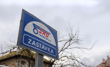 FOTO: V Dubnici začnú opäť premávať viaceré zo zrušených spojov