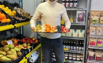 FOTO: Prievidzský obchodník milým gestom poďakoval za záchranu malých medvieďat