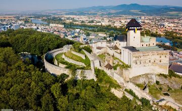 FOTO: Trenčiansky hrad získal prestížne európske ocenenie 