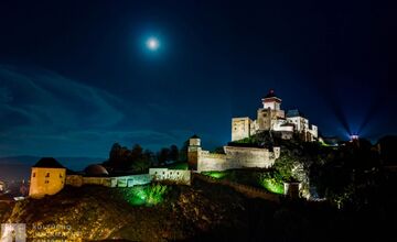 FOTO: Trenčiansky hrad získal prestížne európske ocenenie 
