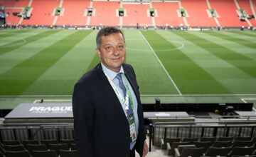 FOTO: Do súboja o šéfa slovenského futbalu vstúpil aj rodák z Bojníc