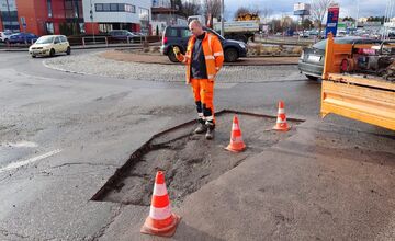 FOTO: Bezpečnosť a čistota mesta sú v jarnom pláne, technické služby pracujú naplno