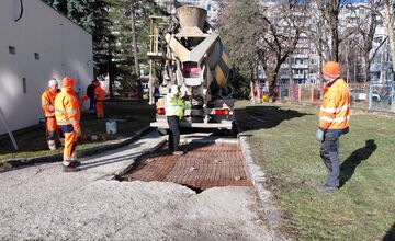 FOTO: Bezpečnosť a čistota mesta sú v jarnom pláne, technické služby pracujú naplno