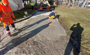 FOTO: Bezpečnosť a čistota mesta sú v jarnom pláne, technické služby pracujú naplno