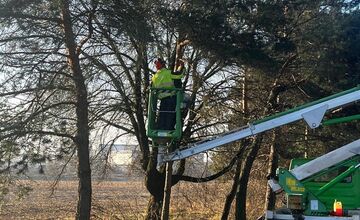 FOTO: Bezpečnosť a čistota mesta sú v jarnom pláne, technické služby pracujú naplno
