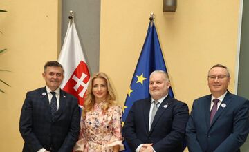 FOTO: Pobyt Šimkovičovej počas EHMK v Trenčíne