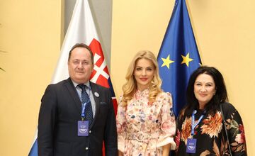 FOTO: Pobyt Šimkovičovej počas EHMK v Trenčíne