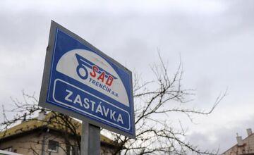 FOTO: Dubnica nad Váhom obnovila niektoré autobusové linky