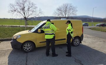 FOTO: Polícia kontrolovala vodičov aj cyklistov 