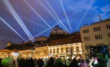 FOTO: Minuloročný Light Art Festival