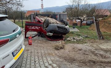 FOTO: Vážna nehoda na Hornej Nitre